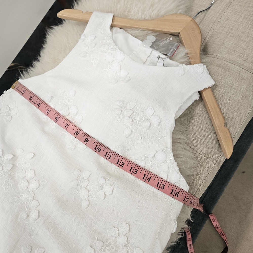 Applique Floral Sleeveless Shift Dress - Picture 8 of 14